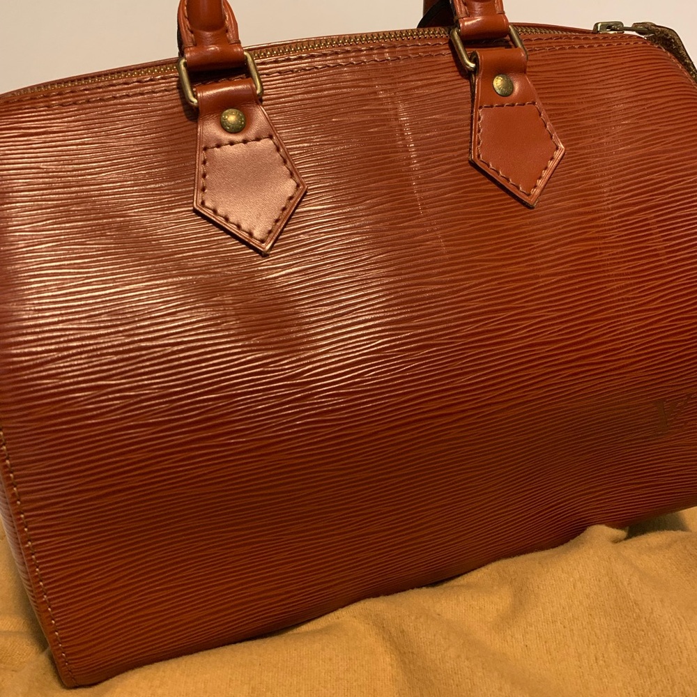 vintage fawn speedy louis. 25 USED.